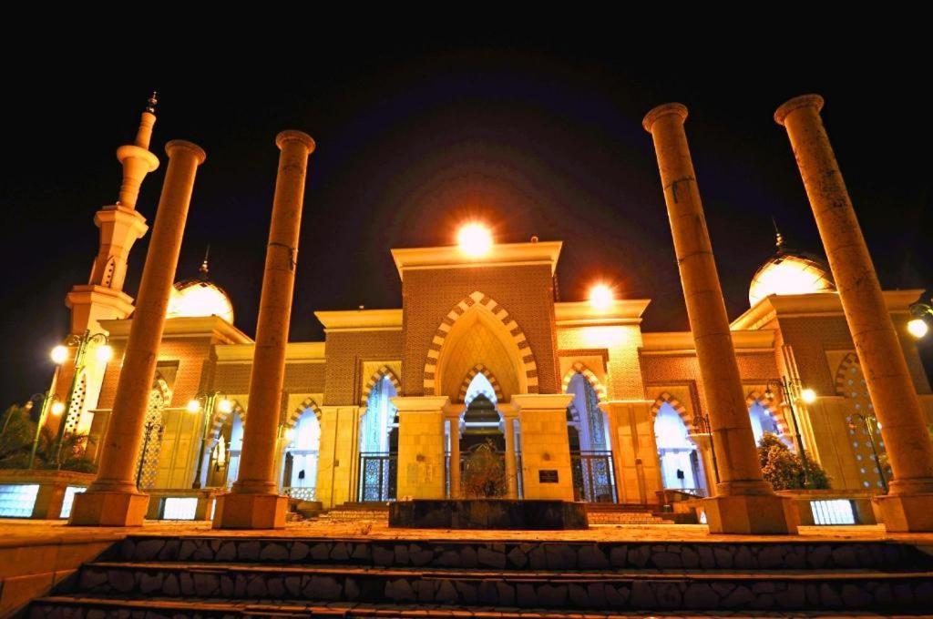 فندق فينديكا بينجايومان ماكاسار المظهر الخارجي الصورة